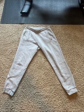 Adidas Men’s Light Gray Jogger Sweatpants